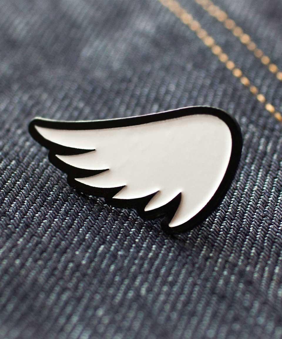 SA1NT WING PIN - WHITE